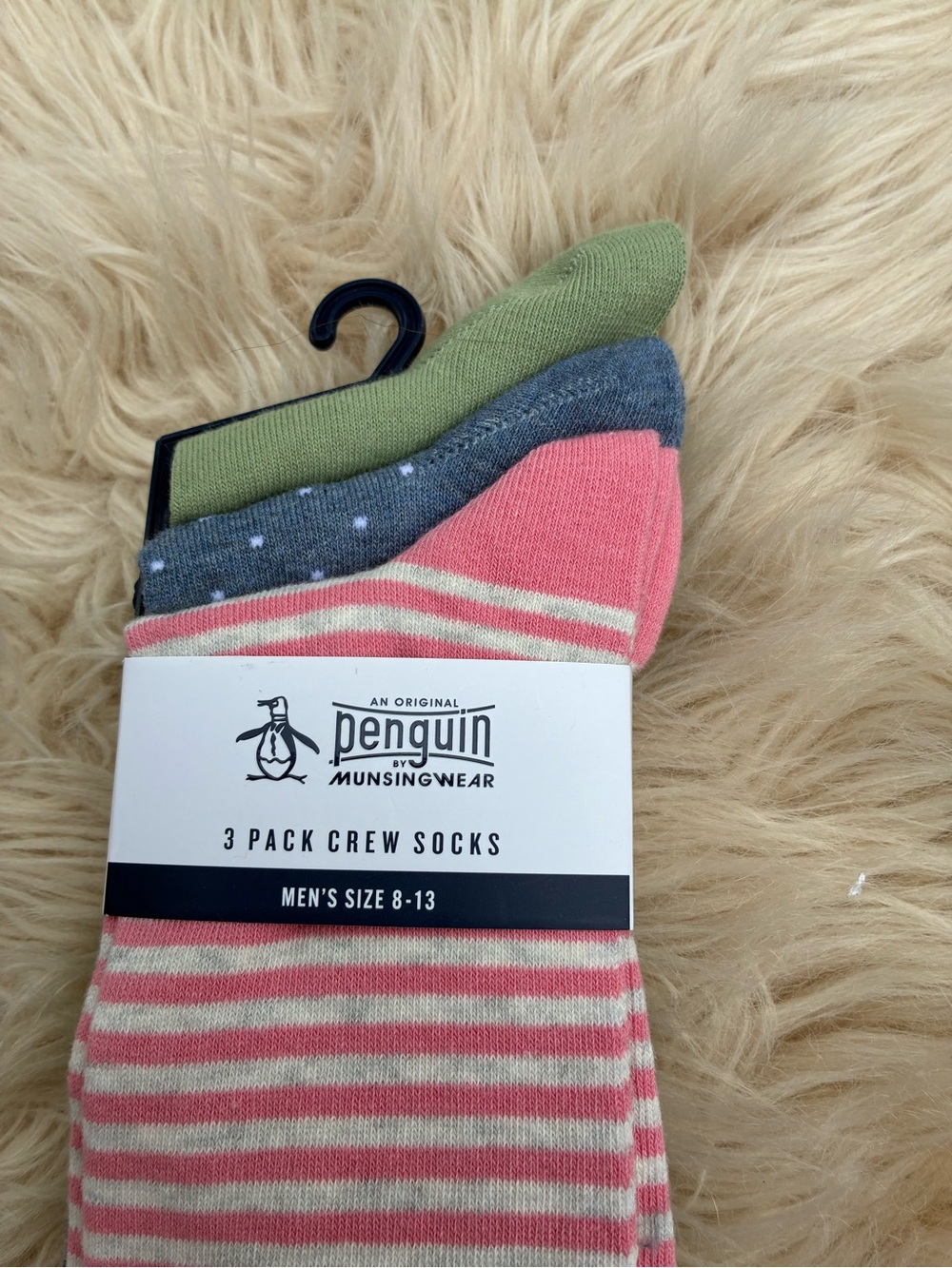 NWT Original PENGUIN Brand 3-Pack Crew Socks
Size 8-13 - Picture 2 of 6